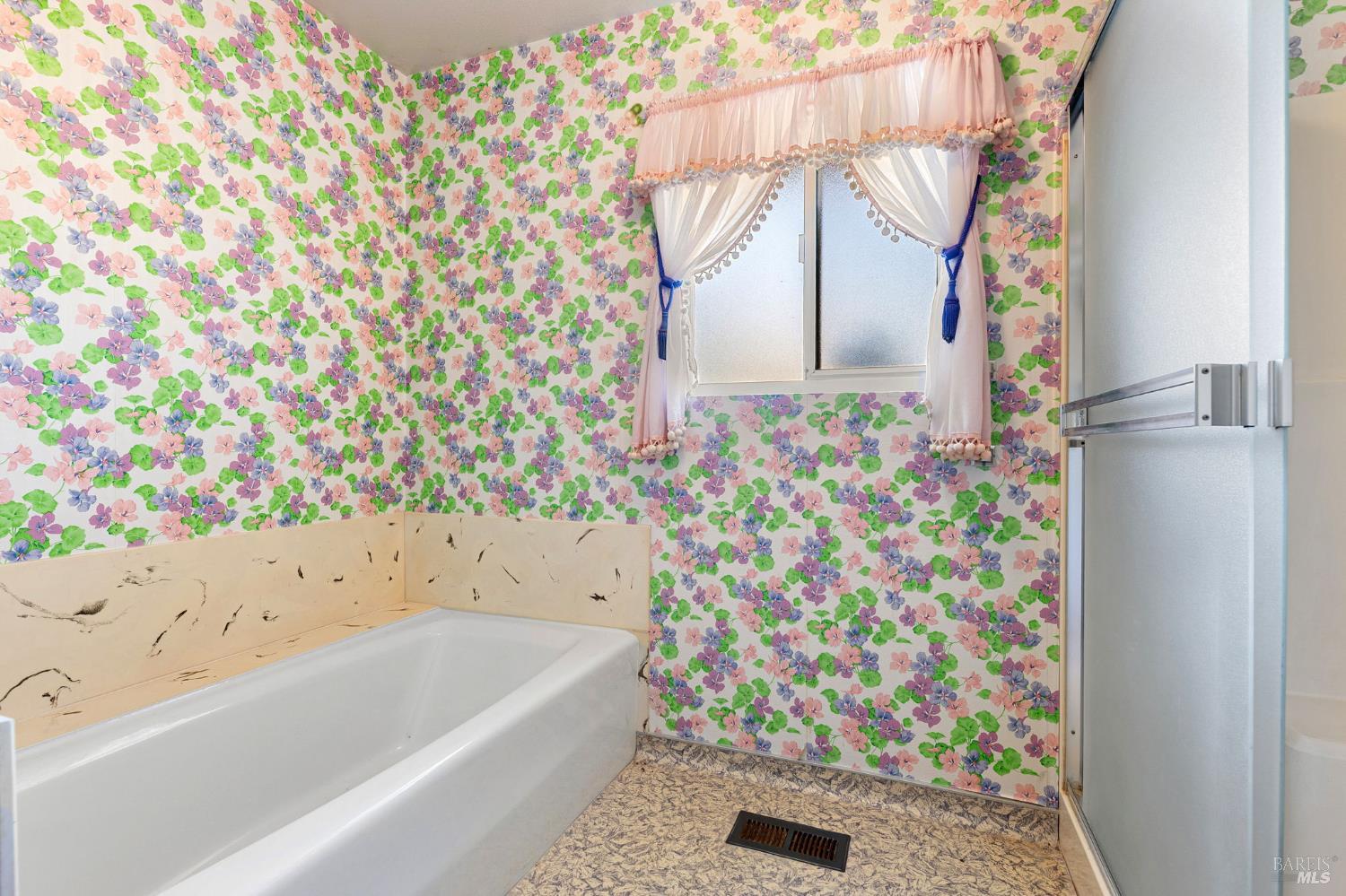 Detail Gallery Image 42 of 64 For 1850 Cravea Ln, Fairfield,  CA 94534 - 5 Beds | 2/1 Baths