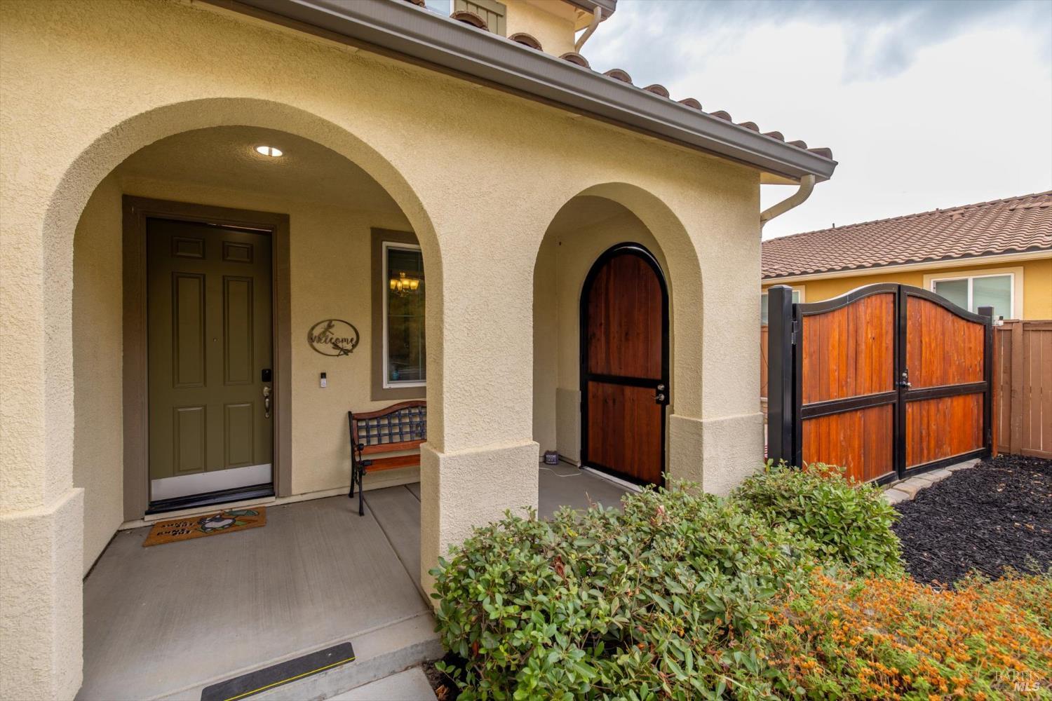 Detail Gallery Image 4 of 43 For 1391 Couples Cir, Fairfield,  CA 94533 - 5 Beds | 3 Baths