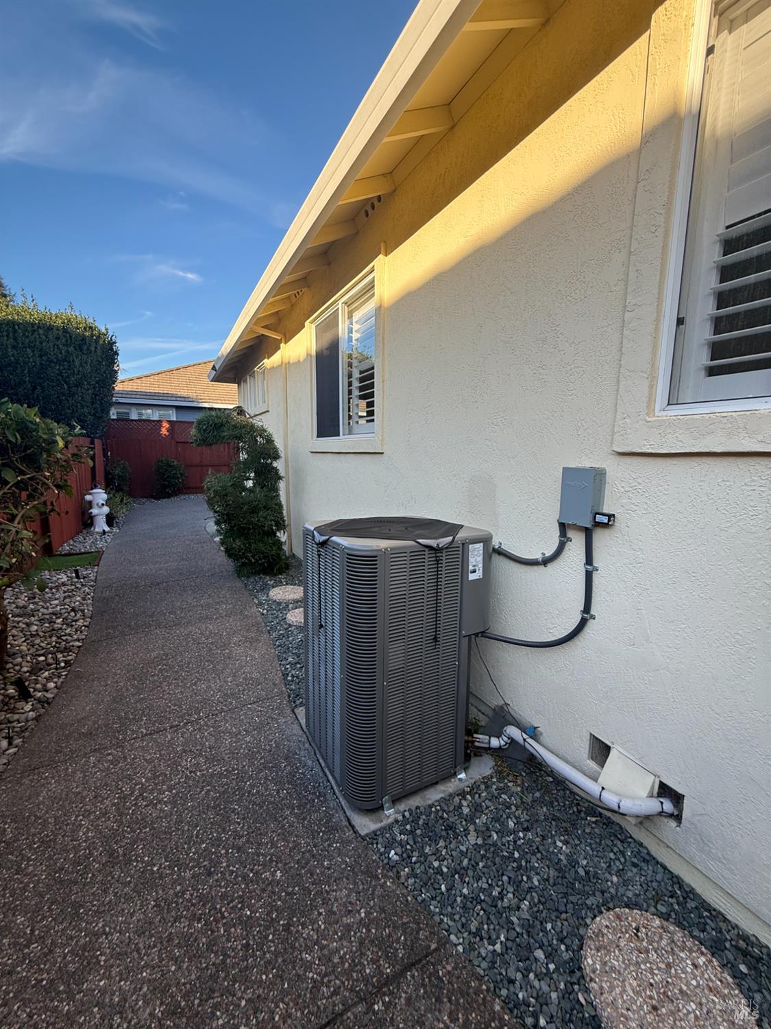 Detail Gallery Image 36 of 38 For 316 Acadia Dr, Petaluma,  CA 94954 - 4 Beds | 2/1 Baths
