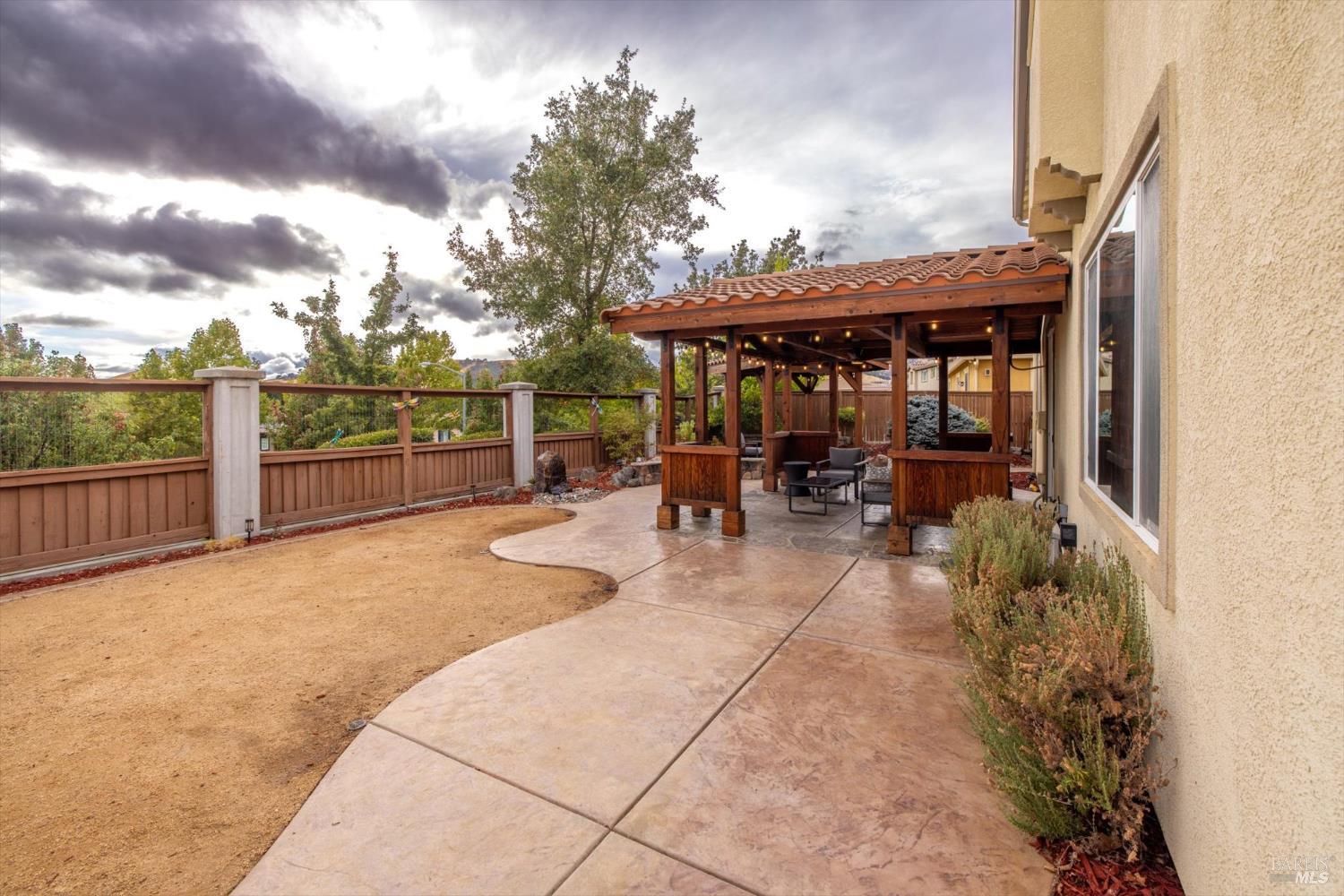 Detail Gallery Image 35 of 43 For 1391 Couples Cir, Fairfield,  CA 94533 - 5 Beds | 3 Baths