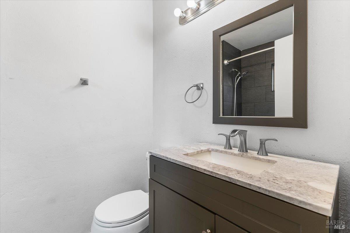 Detail Gallery Image 22 of 32 For 729 Rockwell Pl, Santa Rosa,  CA 95401 - 2 Beds | 1/1 Baths