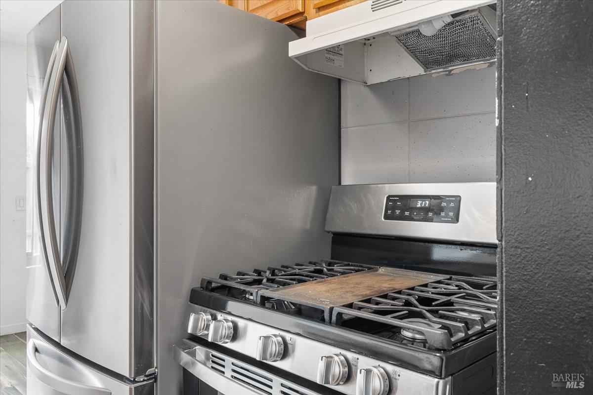 Detail Gallery Image 14 of 32 For 729 Rockwell Pl, Santa Rosa,  CA 95401 - 2 Beds | 1/1 Baths