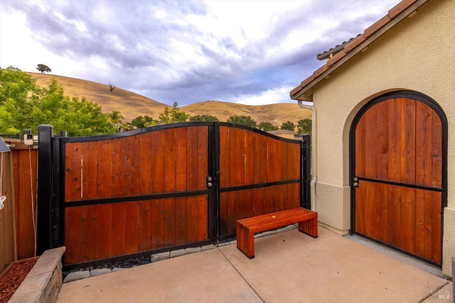 Detail Gallery Image 34 of 43 For 1391 Couples Cir, Fairfield,  CA 94533 - 5 Beds | 3 Baths