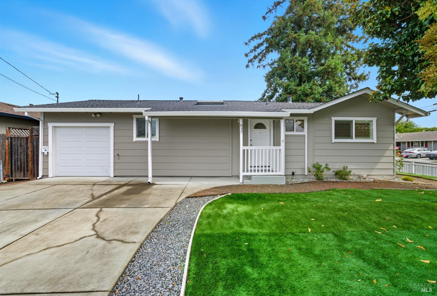 Detail Gallery Image 23 of 23 For 637 Saint Francis Dr, Petaluma,  CA 94954 - 3 Beds | 1 Baths