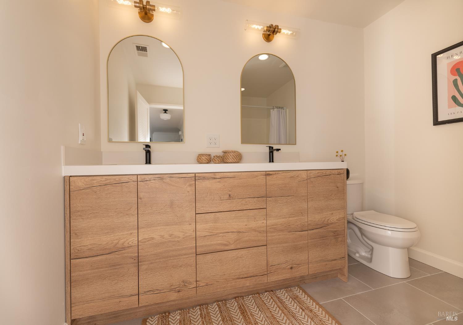 Detail Gallery Image 30 of 38 For 181 Lucas Park Dr, San Rafael,  CA 94903 - 3 Beds | 2 Baths
