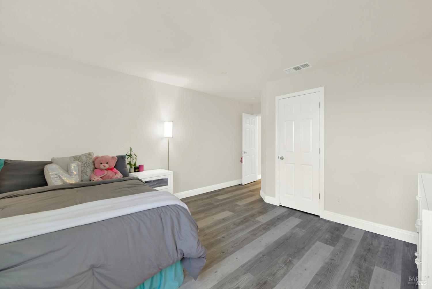 Detail Gallery Image 50 of 82 For 2437 Sanders Ln, Fairfield,  CA 94533 - 5 Beds | 4 Baths