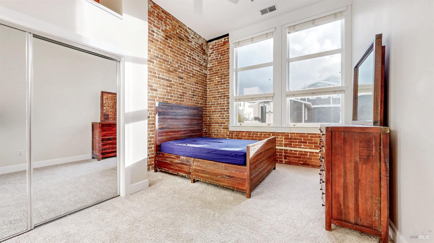 Detail Gallery Image 26 of 52 For 331 Keller St #11,  Petaluma,  CA 94952 - 2 Beds | 2/1 Baths