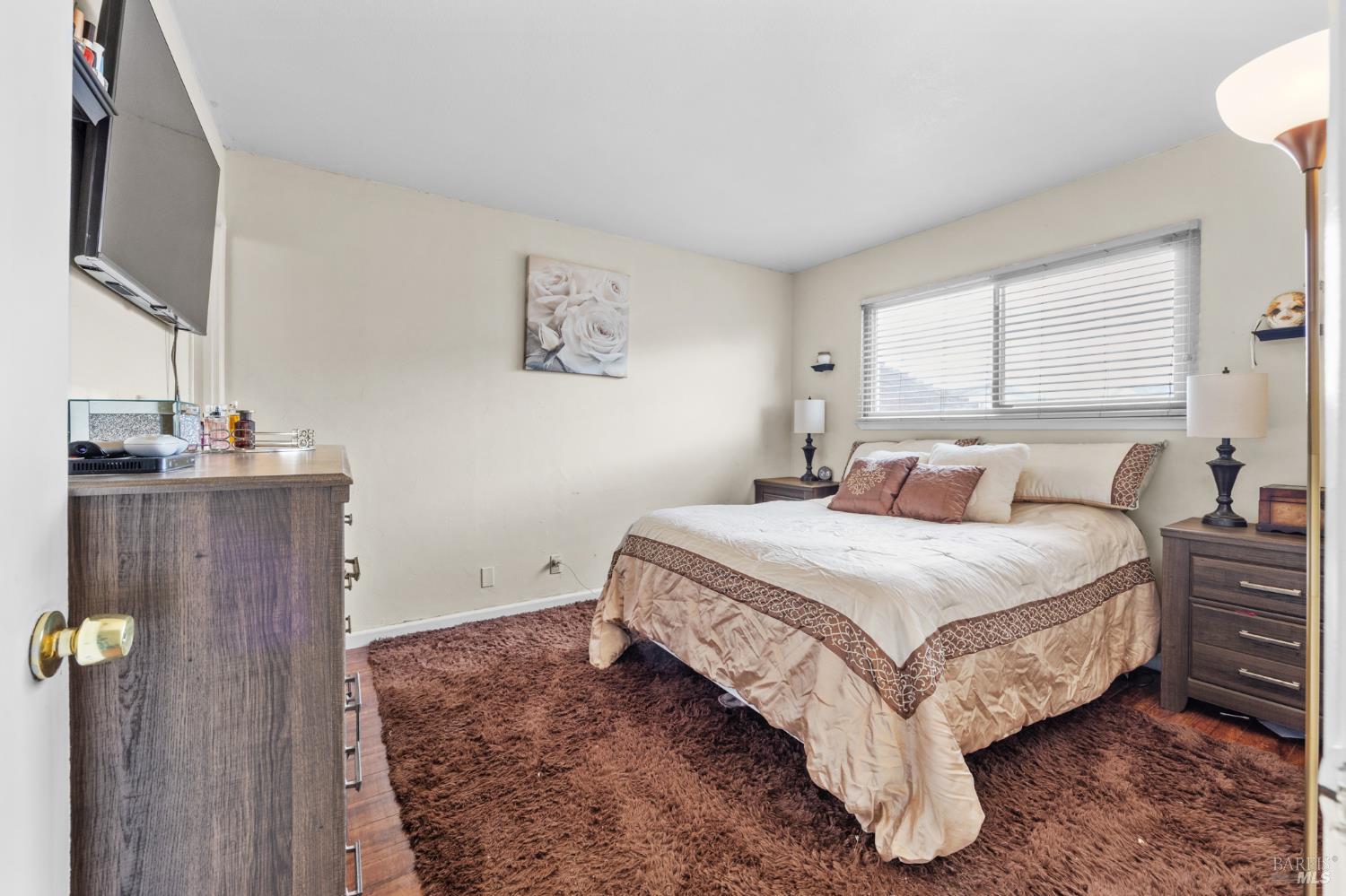 Detail Gallery Image 8 of 34 For 392 Winchester St, Vallejo,  CA 94590 - 4 Beds | 2 Baths