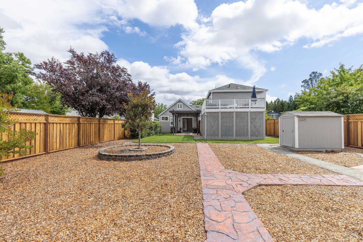 Detail Gallery Image 31 of 32 For 201 Spur Ridge Ln, Healdsburg,  CA 95448 - 3 Beds | 2 Baths