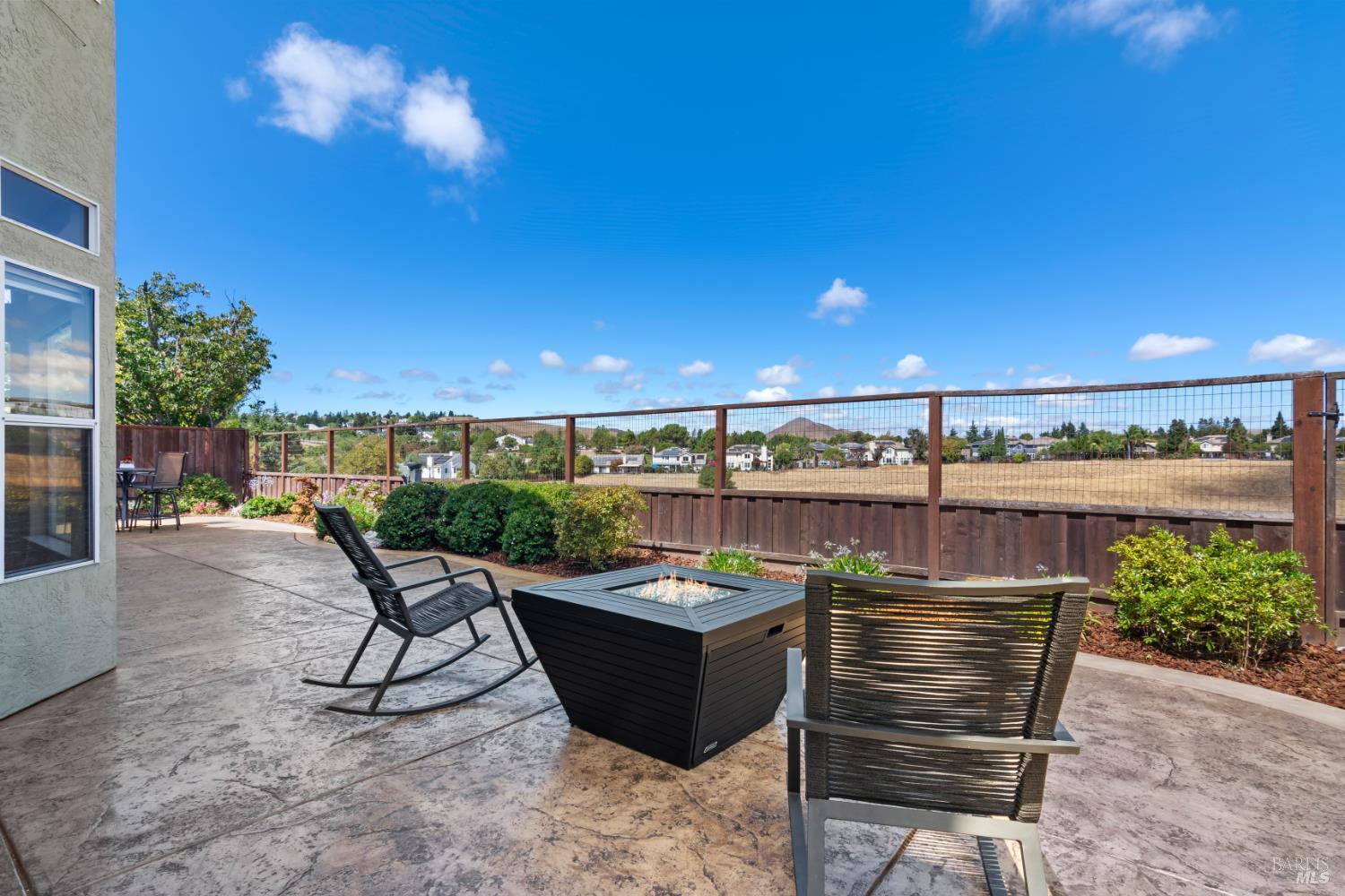 Detail Gallery Image 41 of 65 For 483 Panorama Dr, Benicia,  CA 94510 - 5 Beds | 3 Baths