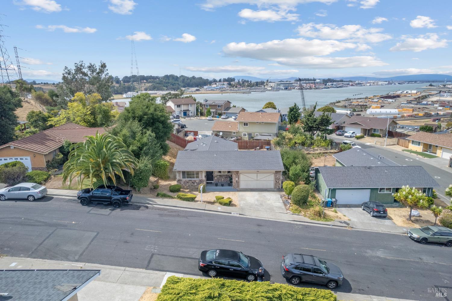 Detail Gallery Image 24 of 34 For 392 Winchester St, Vallejo,  CA 94590 - 4 Beds | 2 Baths