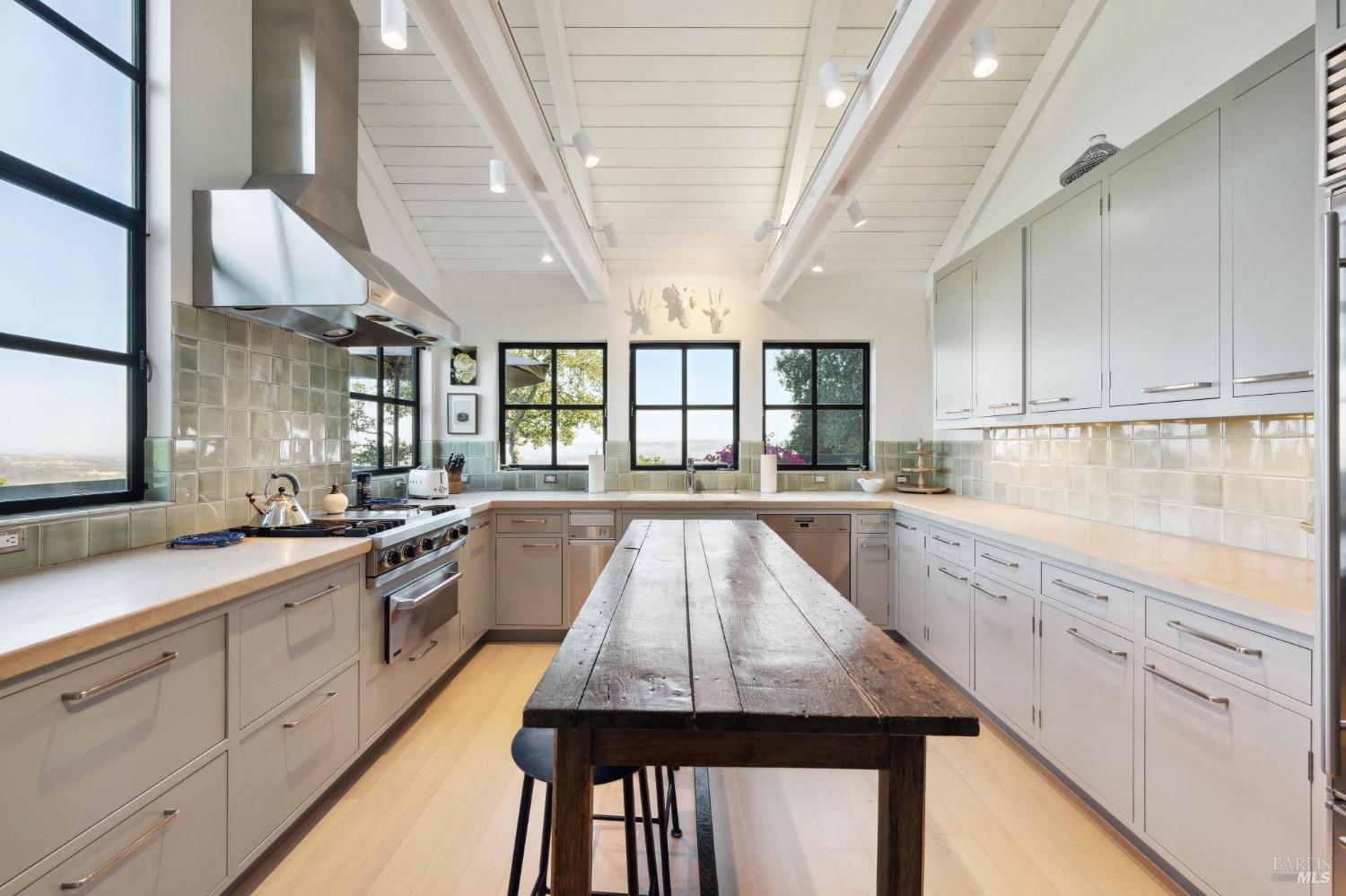 Detail Gallery Image 29 of 78 For 1090 Bart Rd, Sonoma,  CA 95476 - 3 Beds | 2/1 Baths