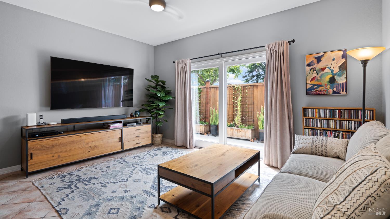 Detail Gallery Image 38 of 61 For 1453 E 4th St, Benicia,  CA 94510 - 4 Beds | 3 Baths