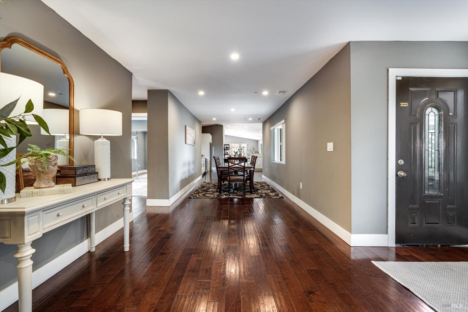 Detail Gallery Image 9 of 56 For 15 Julian Ave, Napa,  CA 94559 - 4 Beds | 2 Baths