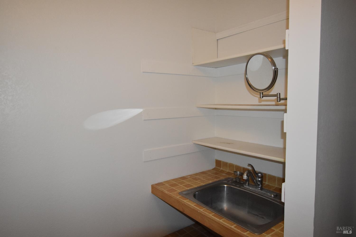 Detail Gallery Image 20 of 30 For 6061 Della Ct, Rohnert Park,  CA 94928 - 3 Beds | 2 Baths