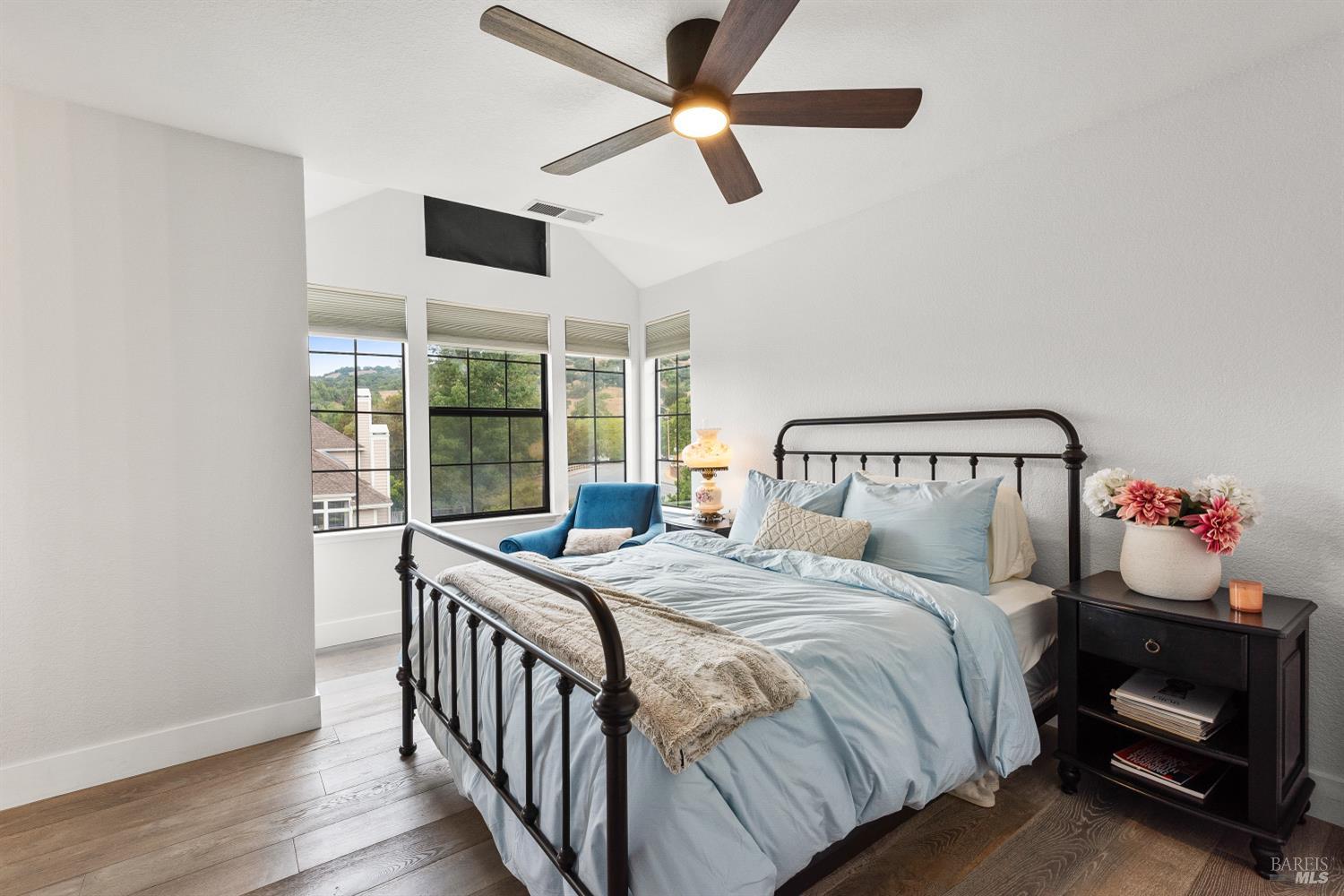 Detail Gallery Image 20 of 35 For 3 Windmill Pl, Novato,  CA 94945 - 4 Beds | 3 Baths