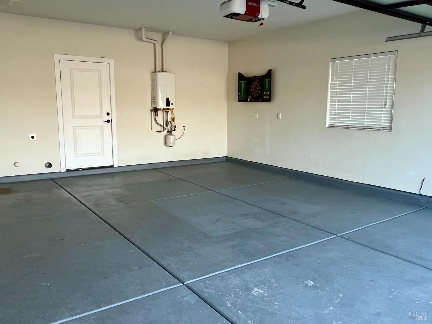 Detail Gallery Image 5 of 26 For 3701 Crestview Dr, Santa Rosa,  CA 95403 - 3 Beds | 2 Baths