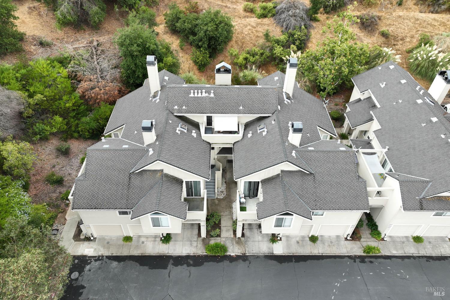 Detail Gallery Image 35 of 41 For 416 Lighthouse Ct, Hercules,  CA 94547 - 2 Beds | 2 Baths