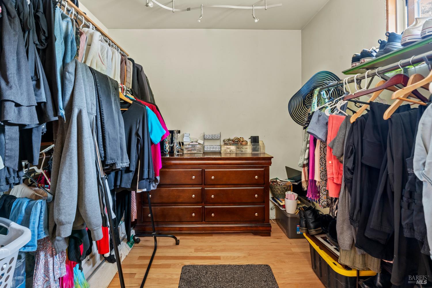 Detail Gallery Image 16 of 23 For 850 Minx Ct, Laytonville,  CA 95454 - 3 Beds | 2 Baths