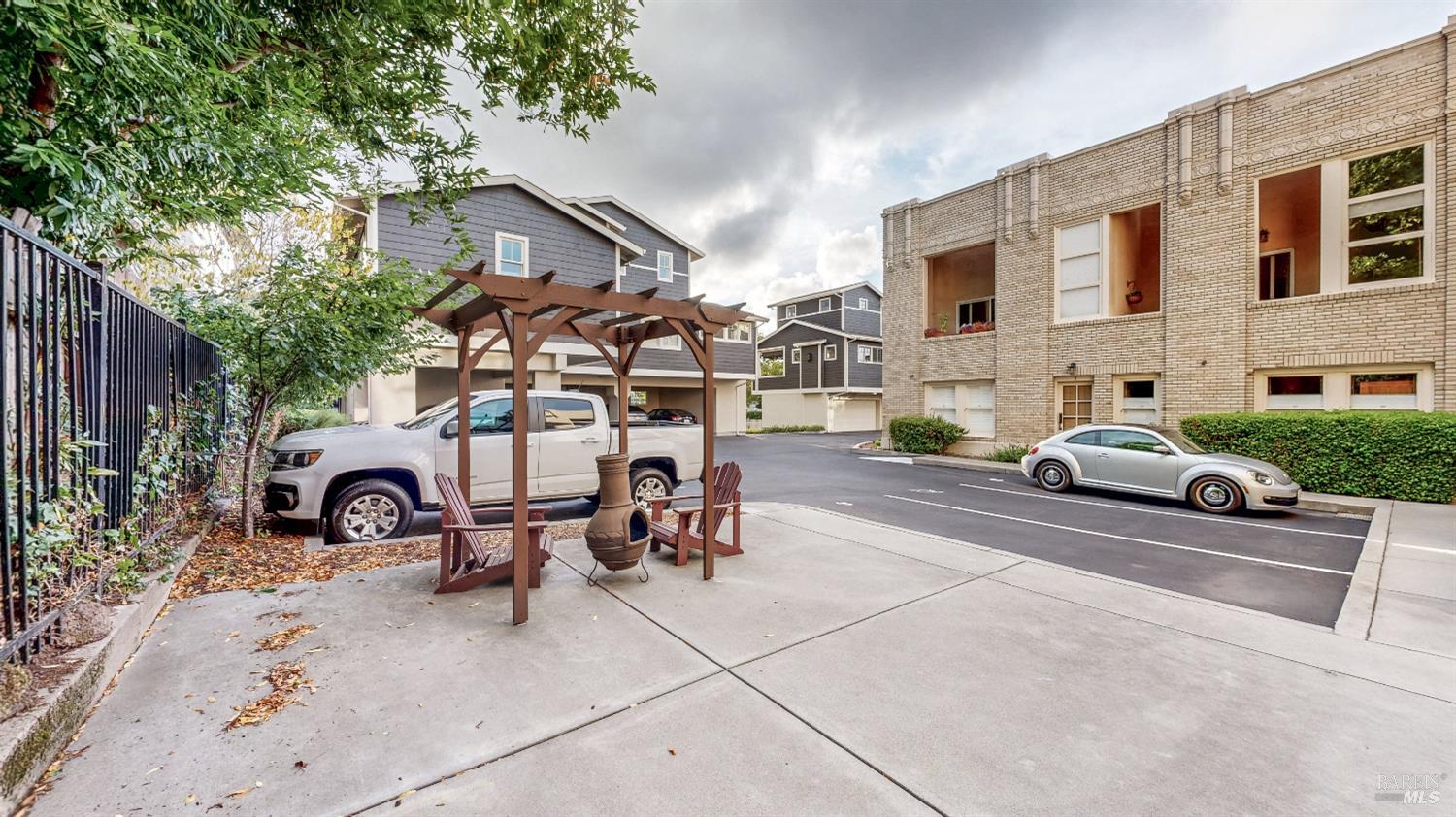 Detail Gallery Image 47 of 52 For 331 Keller St #11,  Petaluma,  CA 94952 - 2 Beds | 2/1 Baths