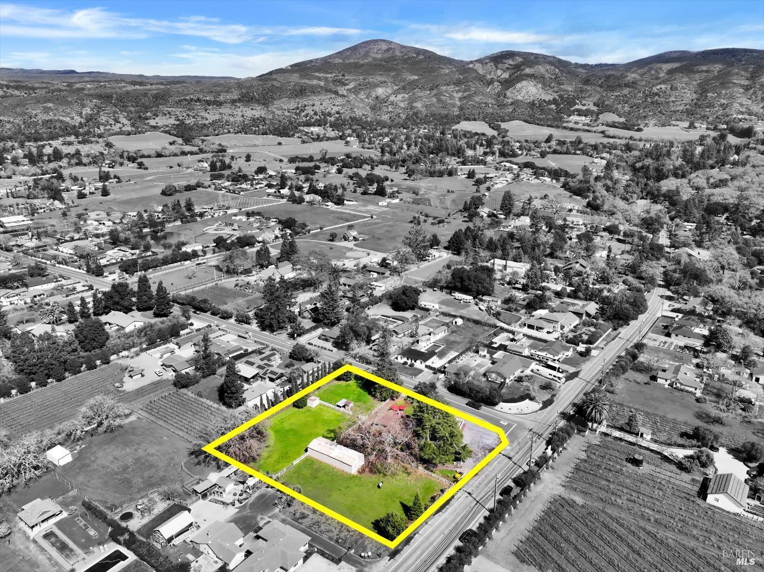 Detail Gallery Image 11 of 52 For 2060 Hagen Rd, Napa,  CA 94558 - 3 Beds | 2 Baths