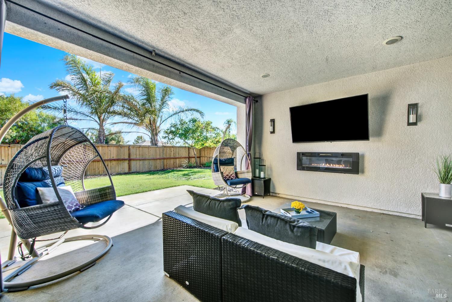 Detail Gallery Image 73 of 82 For 2437 Sanders Ln, Fairfield,  CA 94533 - 5 Beds | 4 Baths