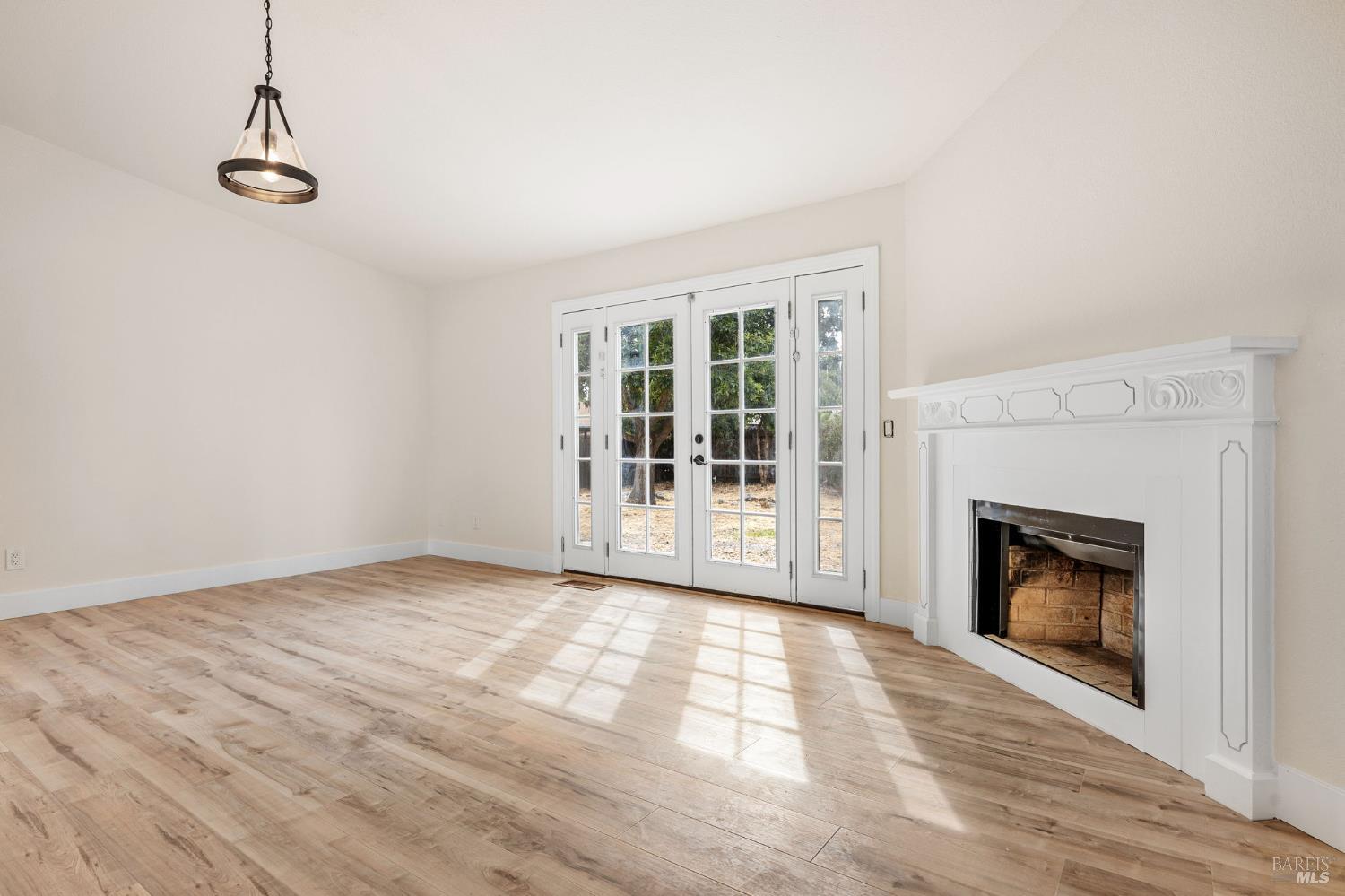 Detail Gallery Image 7 of 38 For 606 Saint Andrews Dr, Vacaville,  CA 95687 - 3 Beds | 1 Baths