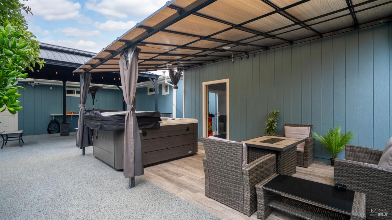Detail Gallery Image 19 of 26 For 8602 Alden Ln, Windsor,  CA 95492 - 3 Beds | 2/1 Baths