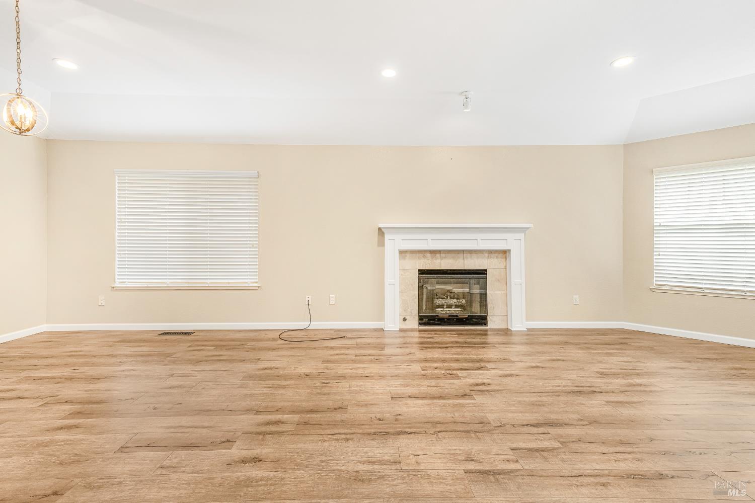 Detail Gallery Image 16 of 62 For 8151 Oakmont Dr, Santa Rosa,  CA 95409 - 3 Beds | 2 Baths