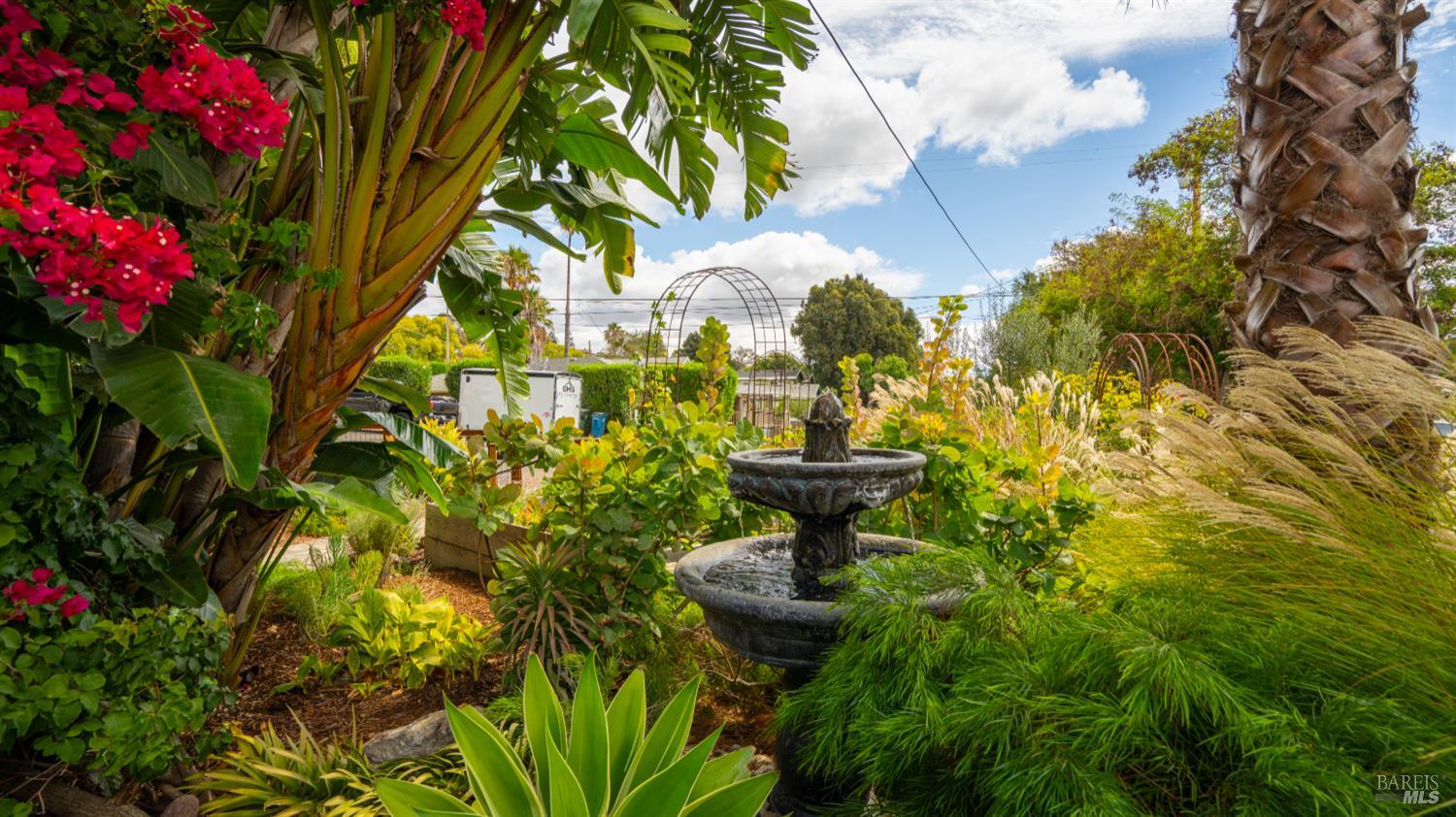Detail Gallery Image 5 of 61 For 1453 E 4th St, Benicia,  CA 94510 - 4 Beds | 3 Baths