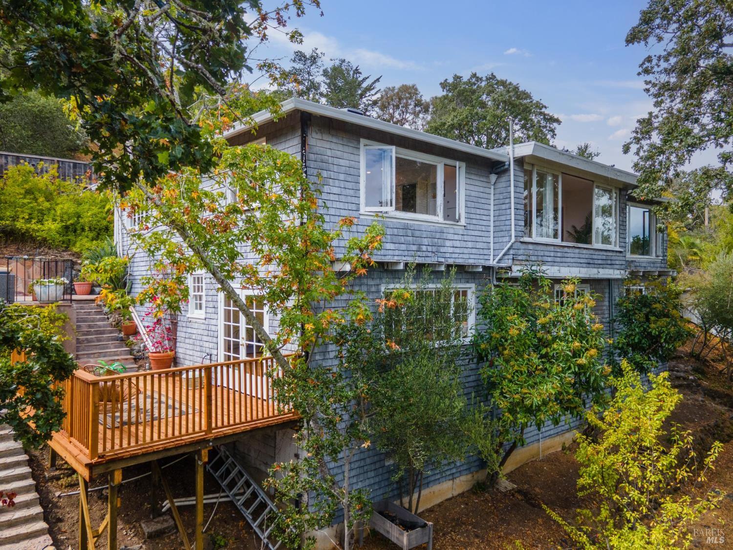 Detail Gallery Image 77 of 78 For 125 Oak Ave, San Anselmo,  CA 94960 - 5 Beds | 2/1 Baths