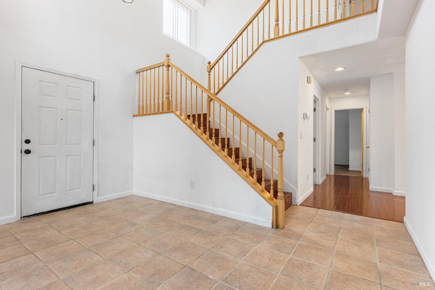 Detail Gallery Image 9 of 52 For 1012 Hickock Dr, Vacaville,  CA 95687 - 4 Beds | 3 Baths