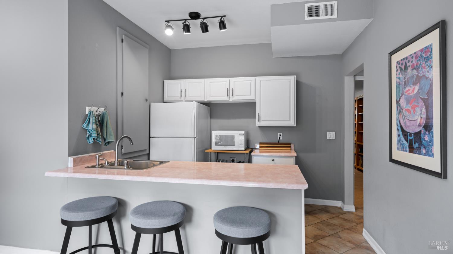 Detail Gallery Image 41 of 61 For 1453 E 4th St, Benicia,  CA 94510 - 4 Beds | 3 Baths