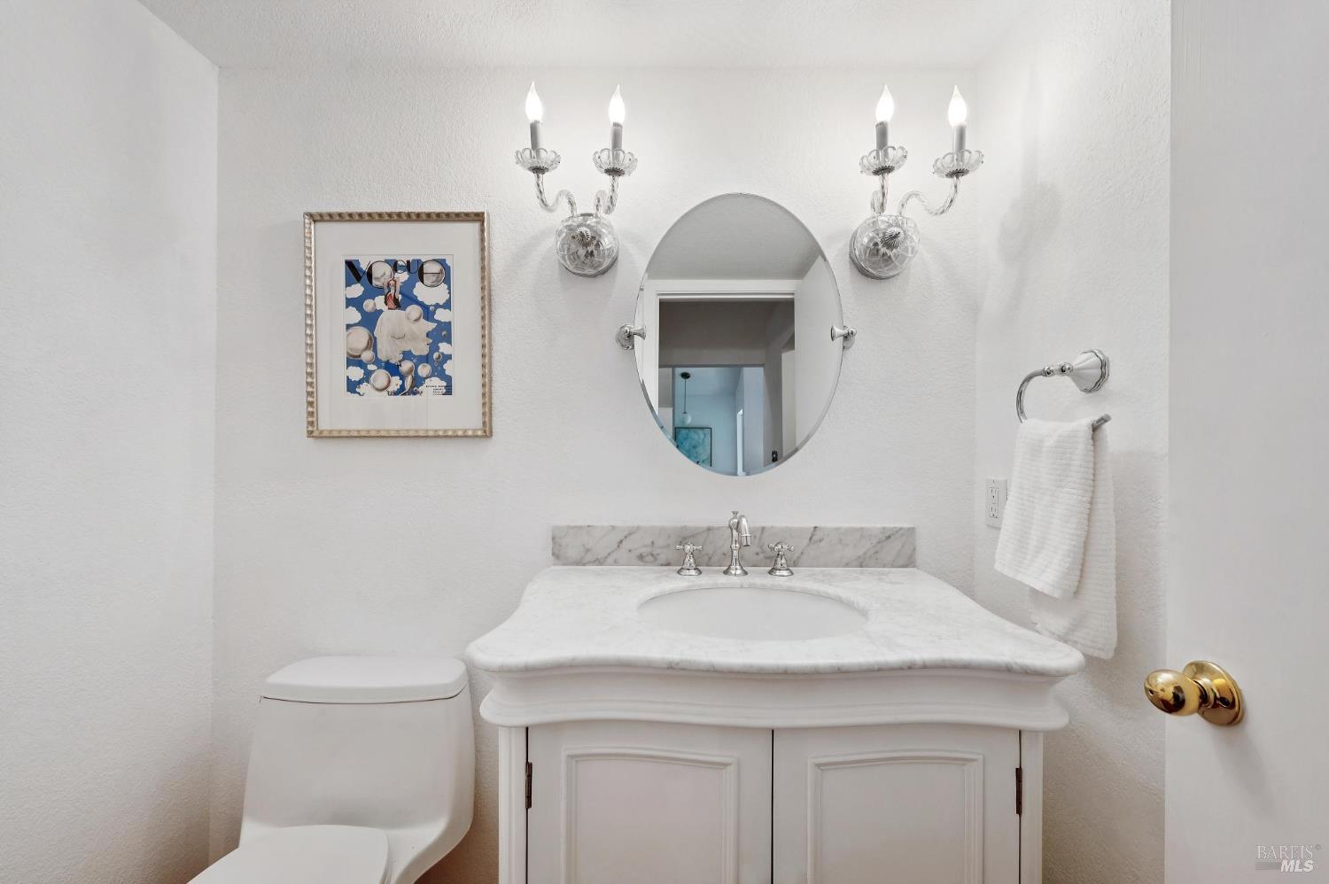 Detail Gallery Image 21 of 29 For 5 Briarwood Ct, Novato,  CA 94947 - 3 Beds | 2/1 Baths