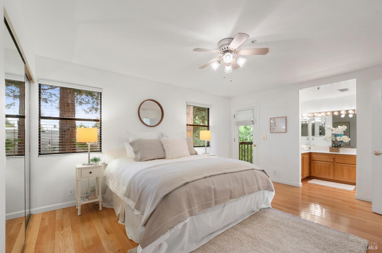Detail Gallery Image 24 of 33 For 3202 Villa Ln, Napa,  CA 94558 - 2 Beds | 2/1 Baths
