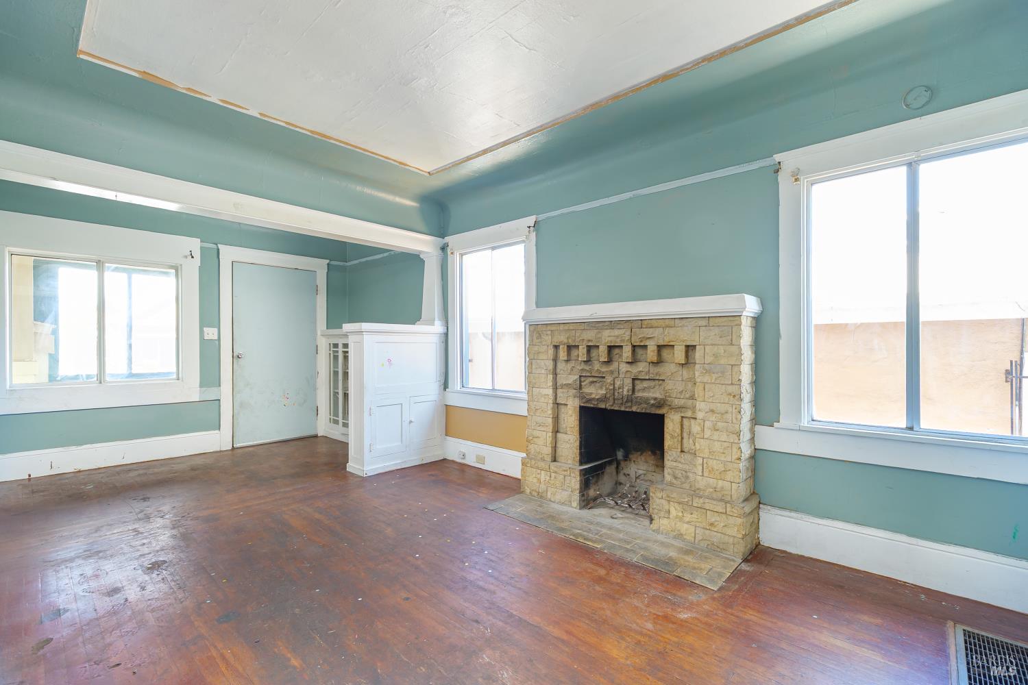 Detail Gallery Image 4 of 19 For 1222 Chanslor Ave, Richmond,  CA 94801 - 2 Beds | 1 Baths