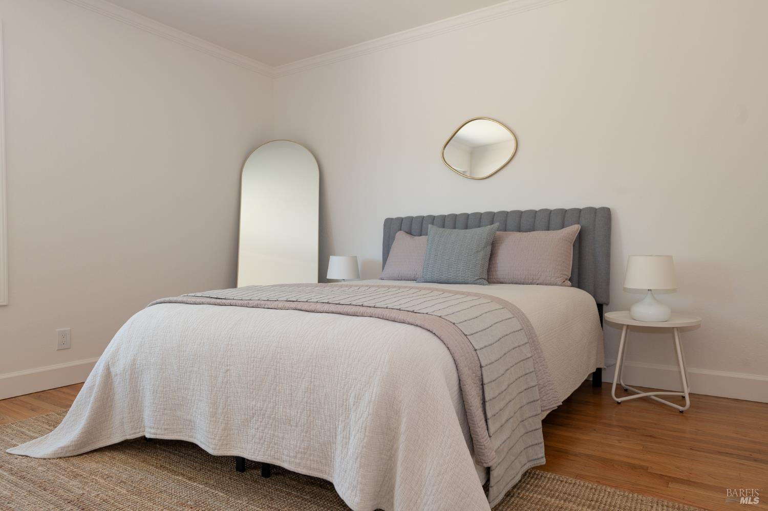 Detail Gallery Image 24 of 38 For 181 Lucas Park Dr, San Rafael,  CA 94903 - 3 Beds | 2 Baths