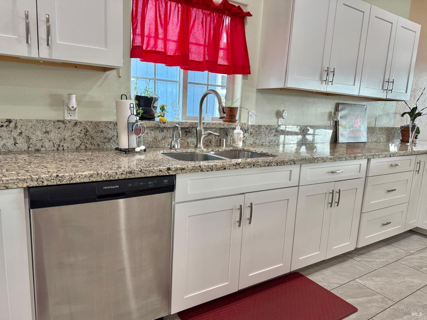 Detail Gallery Image 40 of 73 For 11921 Lakeshore Dr, Clearlake,  CA 95422 - 3 Beds | 2 Baths