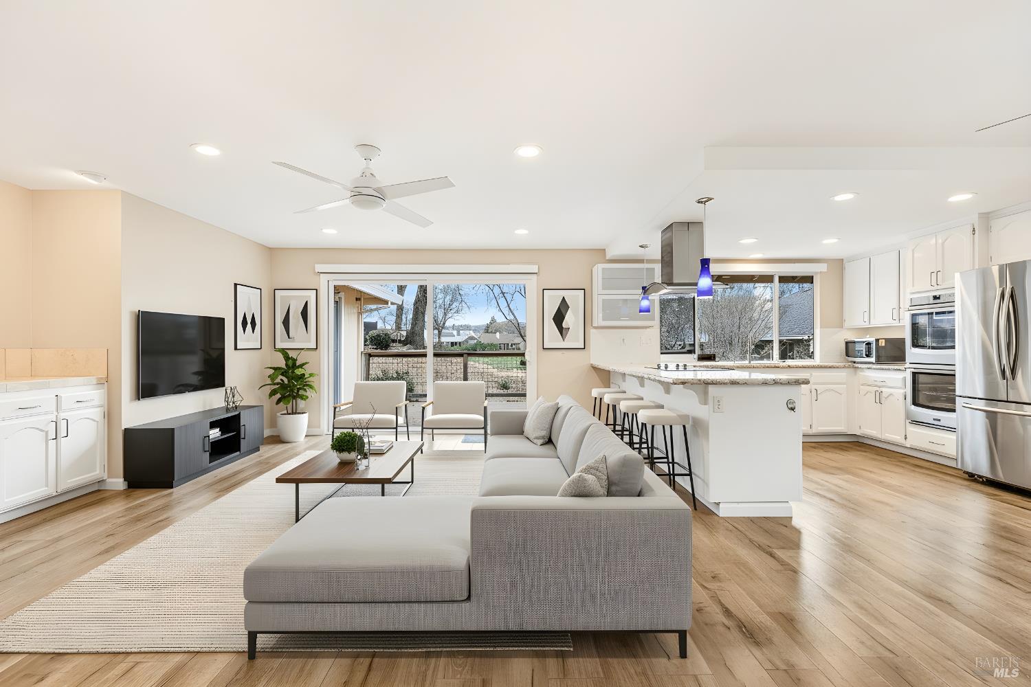 Detail Gallery Image 9 of 62 For 8151 Oakmont Dr, Santa Rosa,  CA 95409 - 3 Beds | 2 Baths