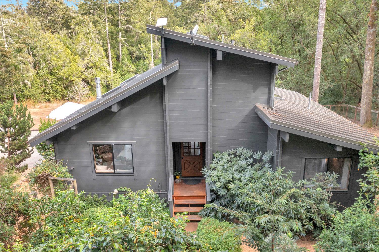 Detail Gallery Image 49 of 50 For 3020 Burnside Rd, Sebastopol,  CA 95472 - 2 Beds | 1 Baths