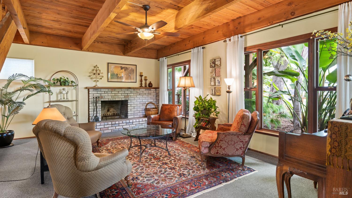 Detail Gallery Image 8 of 61 For 1453 E 4th St, Benicia,  CA 94510 - 4 Beds | 3 Baths