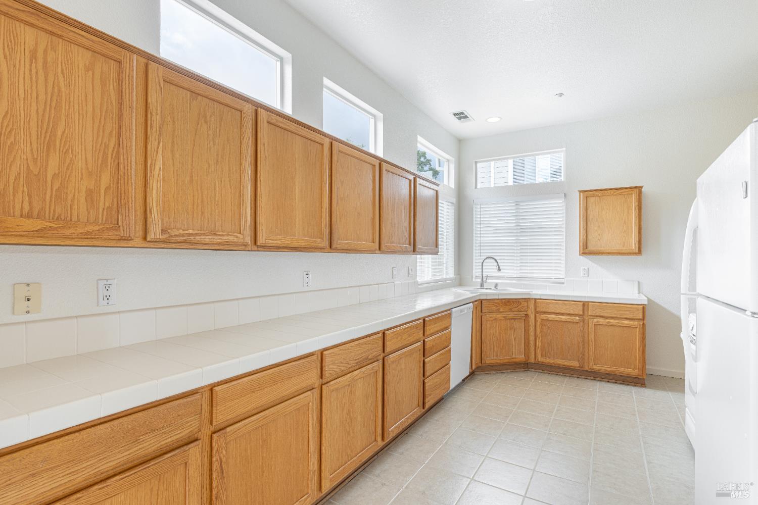 Detail Gallery Image 12 of 32 For 201 Spur Ridge Ln, Healdsburg,  CA 95448 - 3 Beds | 2 Baths