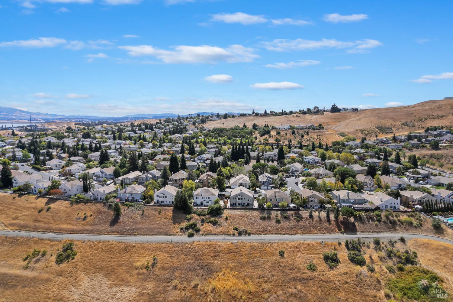 Detail Gallery Image 45 of 65 For 483 Panorama Dr, Benicia,  CA 94510 - 5 Beds | 3 Baths