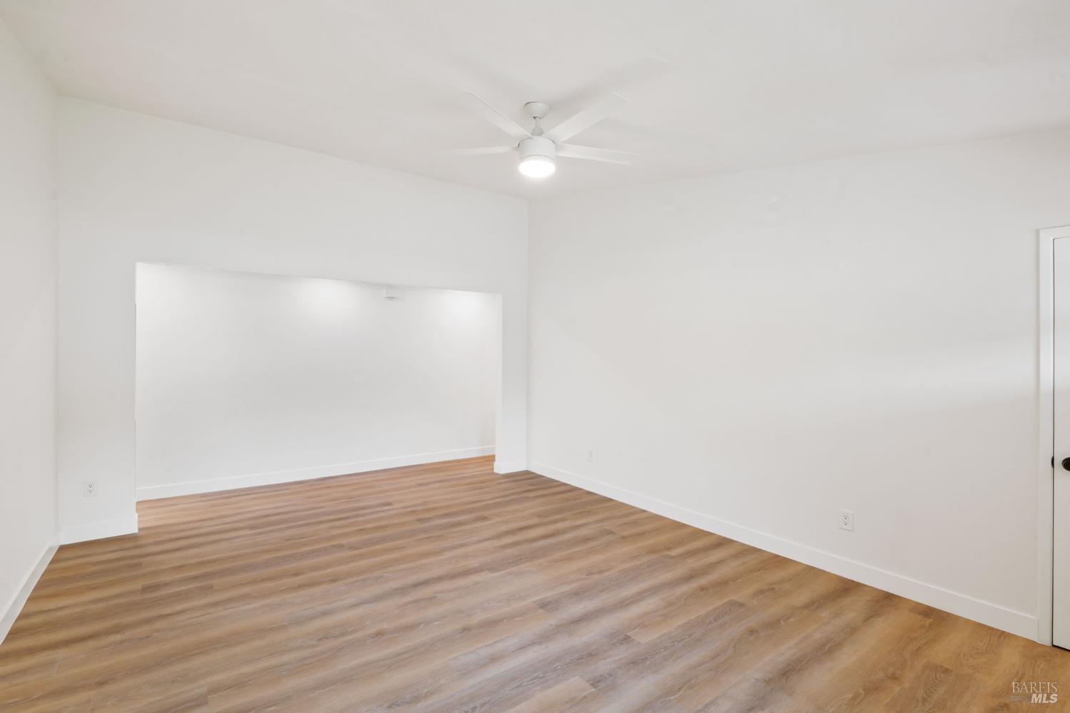 Detail Gallery Image 12 of 55 For 7402 Circle Dr, Rohnert Park,  CA 94928 - 3 Beds | 2 Baths
