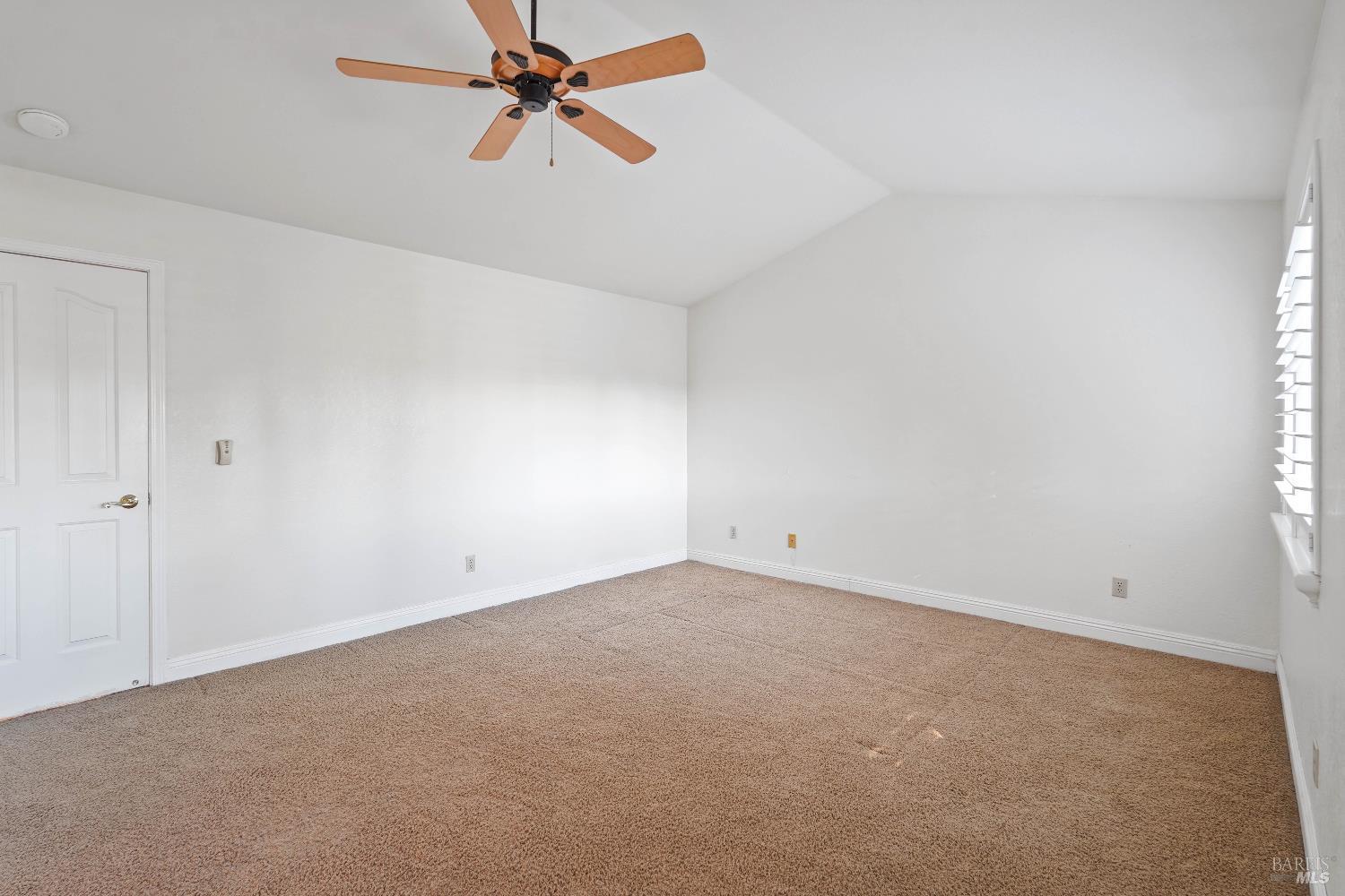 Detail Gallery Image 41 of 59 For 606 Roscommon Pl, Vacaville,  CA 95688 - 3 Beds | 2/1 Baths