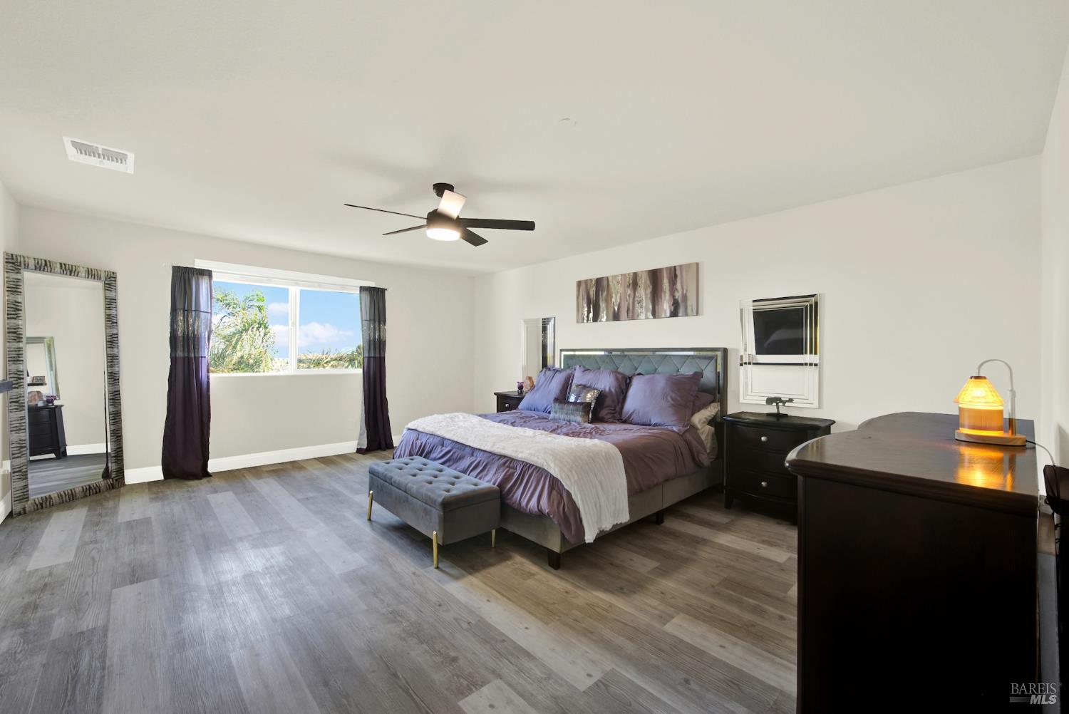 Detail Gallery Image 55 of 82 For 2437 Sanders Ln, Fairfield,  CA 94533 - 5 Beds | 4 Baths