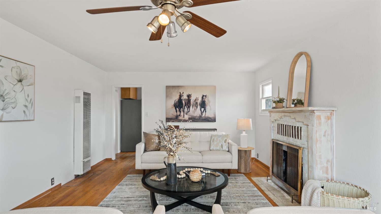 Detail Gallery Image 10 of 63 For 4385 Bodega Ave, Petaluma,  CA 94952 - 2 Beds | 1 Baths