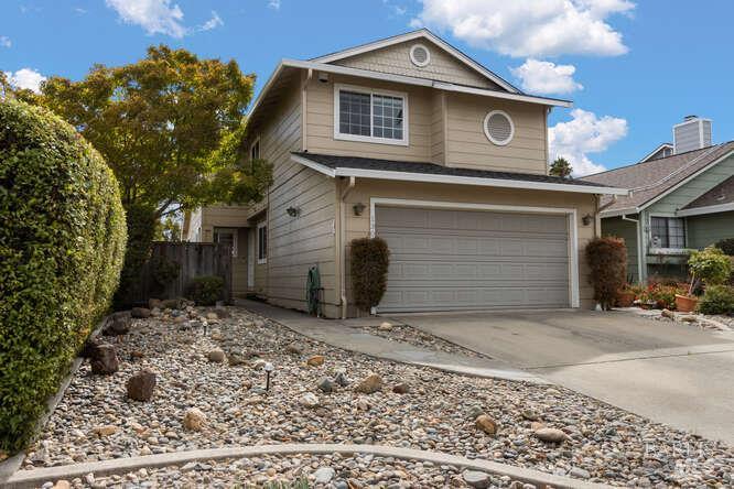 Detail Gallery Image 2 of 33 For 130 Flying Cloud Ct, Vallejo,  CA 94591 - 4 Beds | 3 Baths