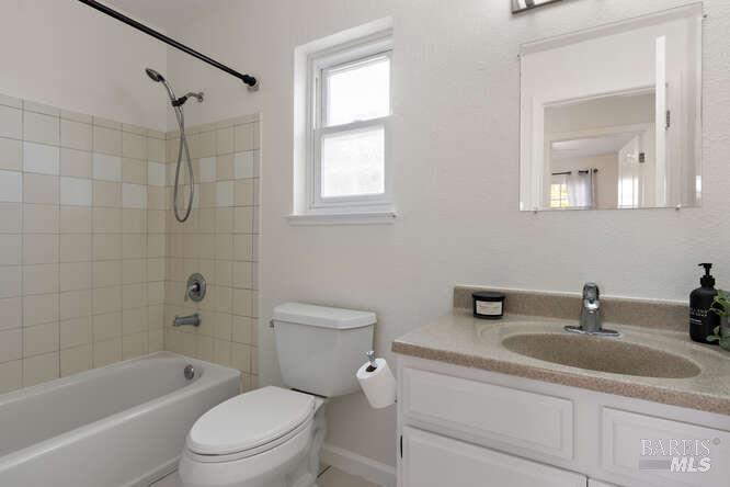 Detail Gallery Image 20 of 33 For 130 Flying Cloud Ct, Vallejo,  CA 94591 - 4 Beds | 3 Baths