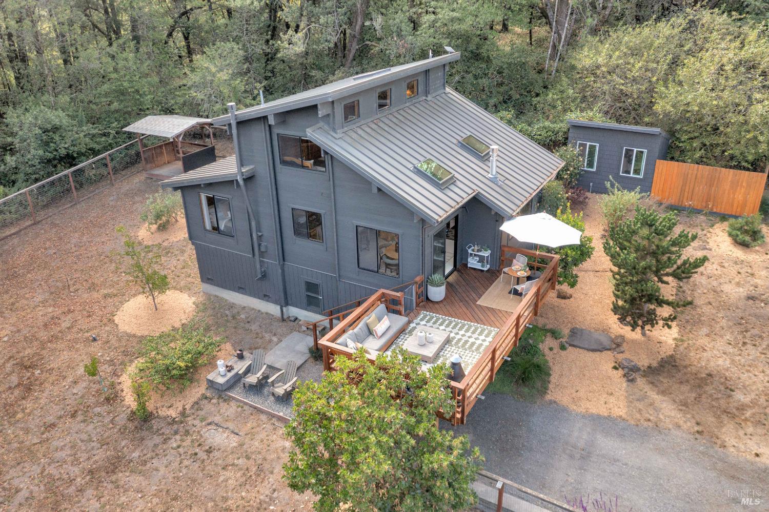 Detail Gallery Image 47 of 50 For 3020 Burnside Rd, Sebastopol,  CA 95472 - 2 Beds | 1 Baths